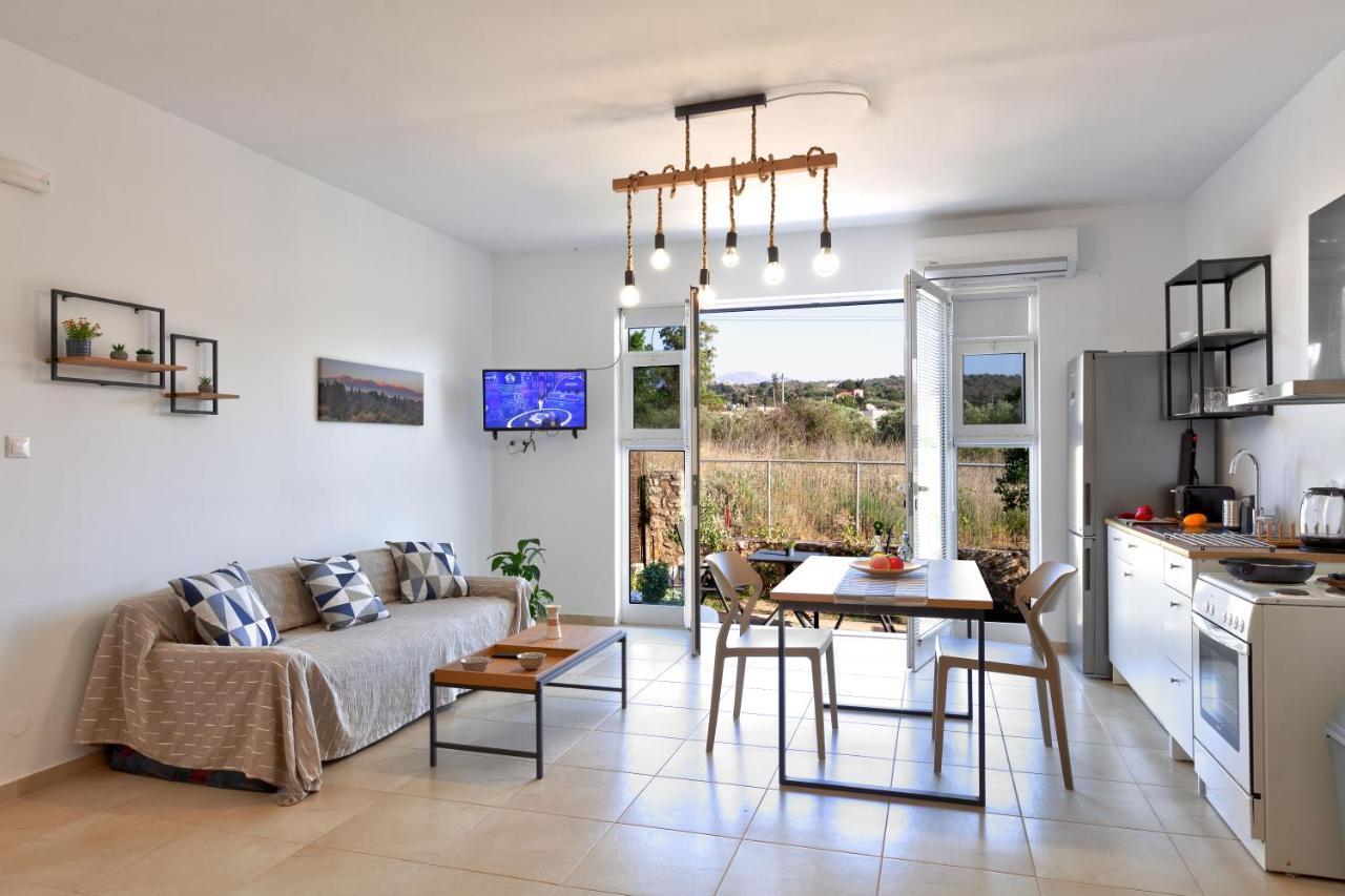 Livingfy Apt With Mountain View & Garden فاموس المظهر الخارجي الصورة