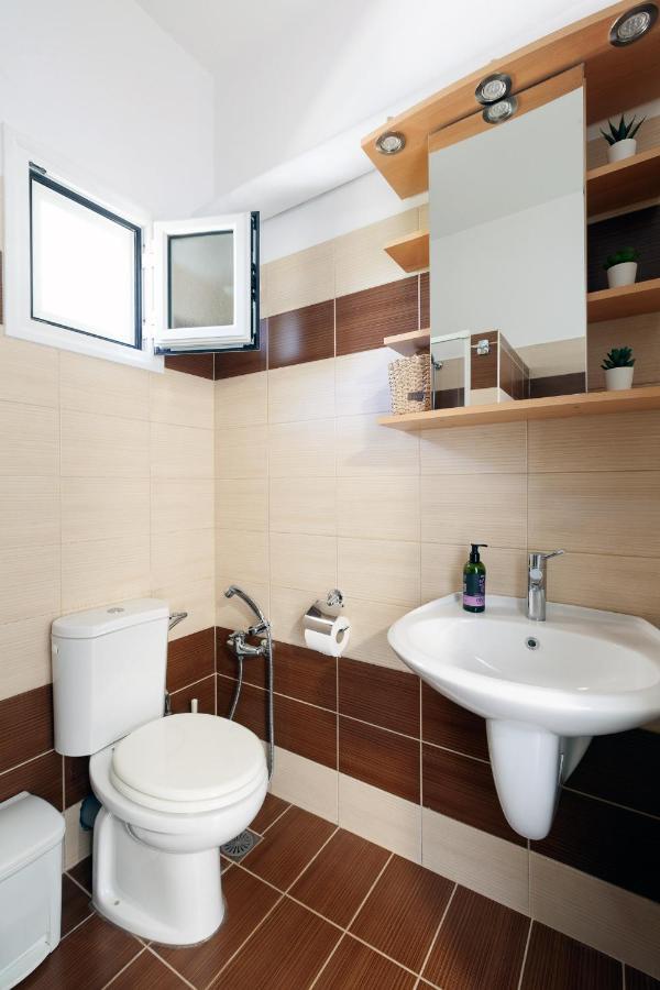 Livingfy Apt With Mountain View & Garden فاموس المظهر الخارجي الصورة